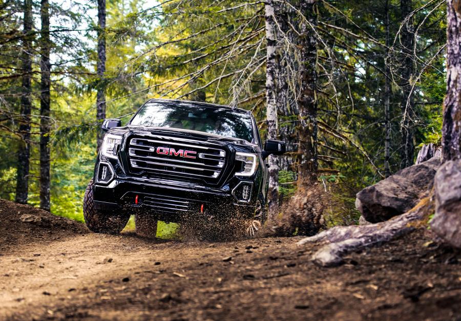  GMC Sierra AT4 Crew Cab 2018 года  (фото 19 из 40)